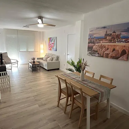 Modern And Bright Close To The Station * Cordoba
