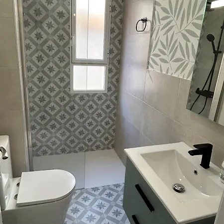 Modern And Bright Close To The Station * Cordoba